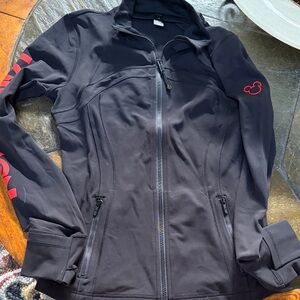 NWOT. Womens Disney lululemon full zip